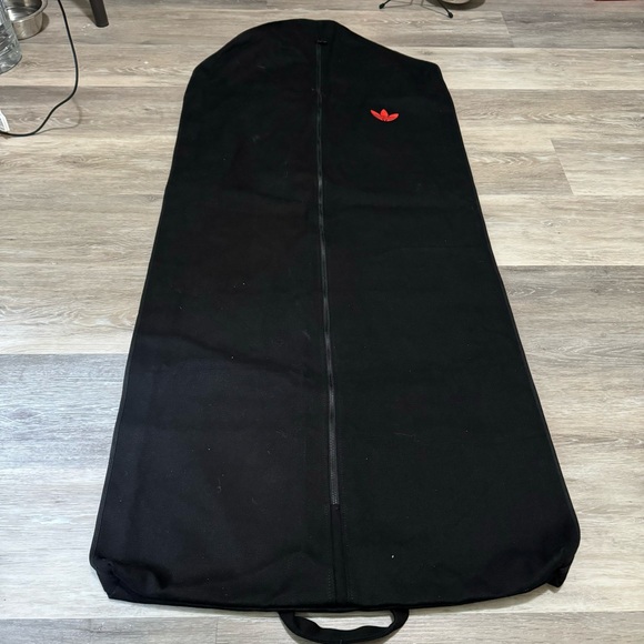 Adidas Garment Bag - Picture 2 of 4